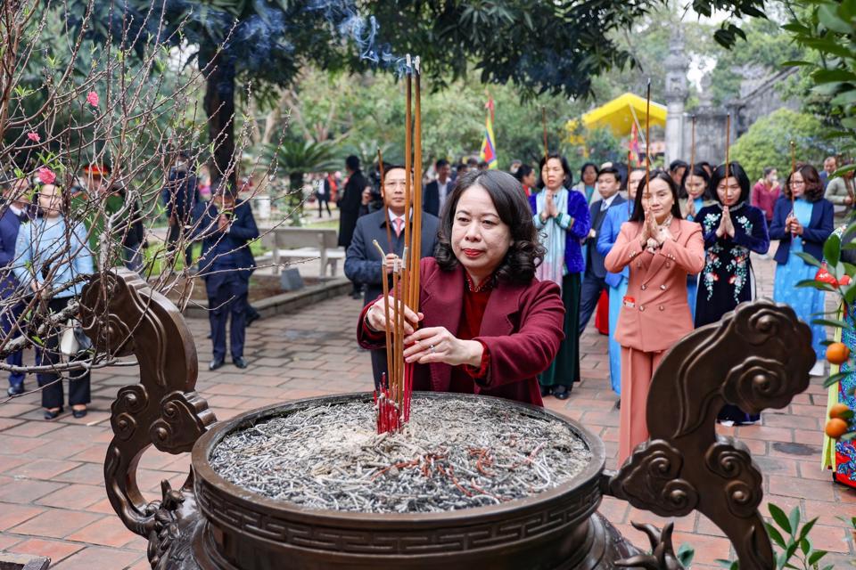 Tổ chức trọng thể Lễ kỷ niệm 1983 năm khởi nghĩa Hai Bà Trưng